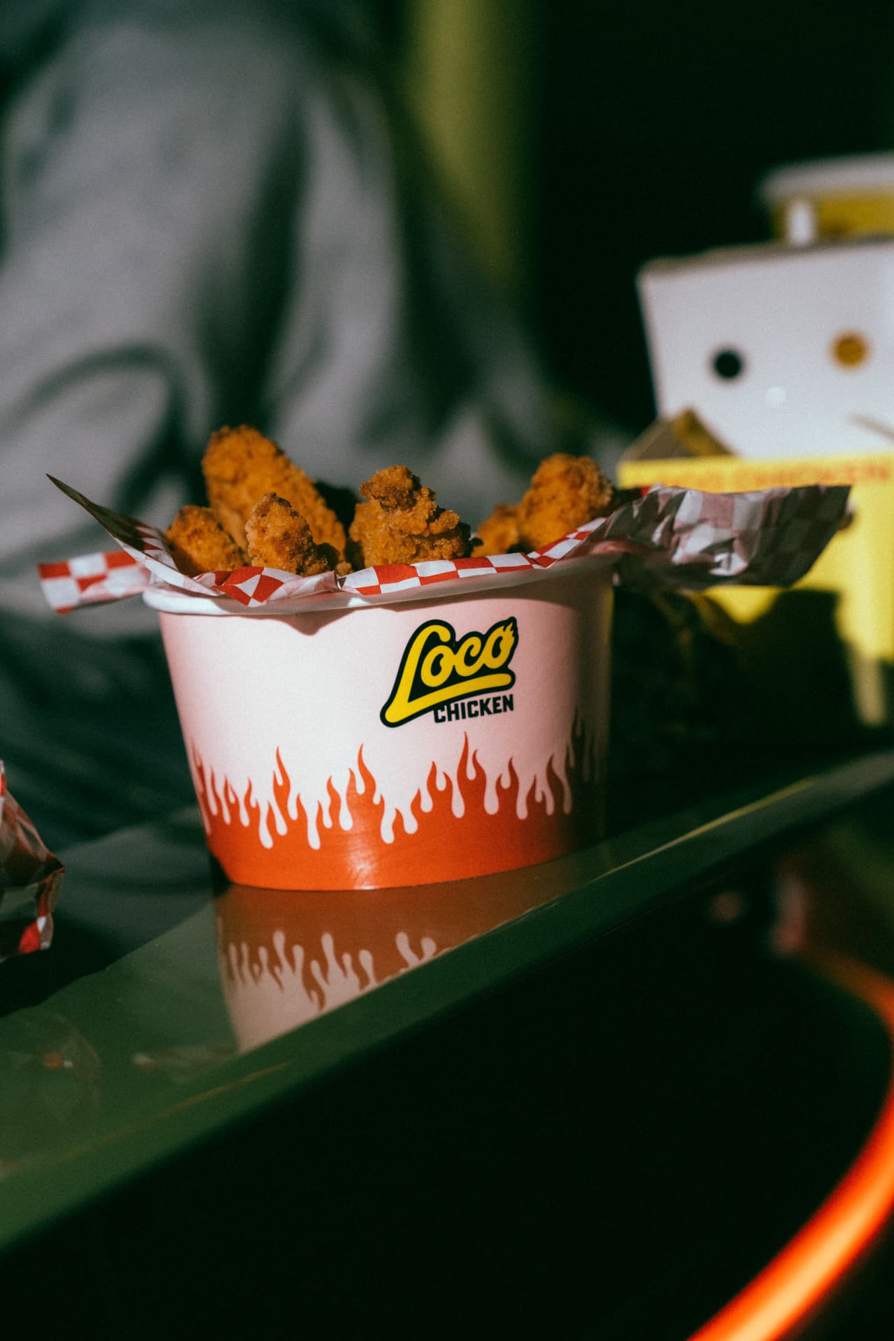 Loco Chicken Bucket mit Chicken Wings